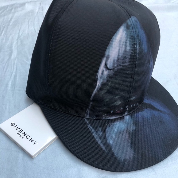 Givenchy Shark hat SnapBack cap new - Picture 1 of 2